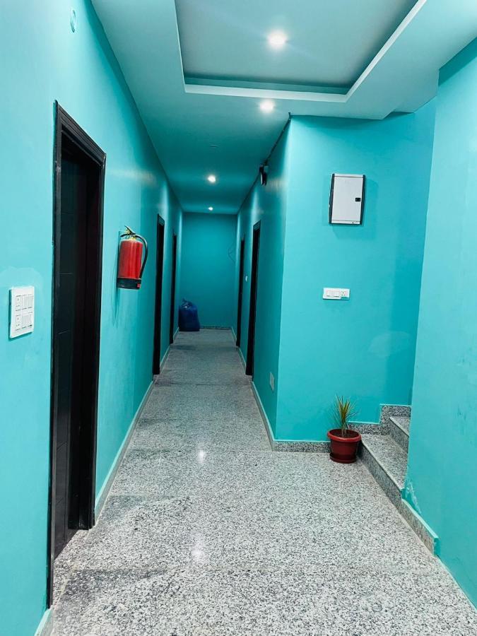 Hotel Manohar Rishikesh Exterior photo
