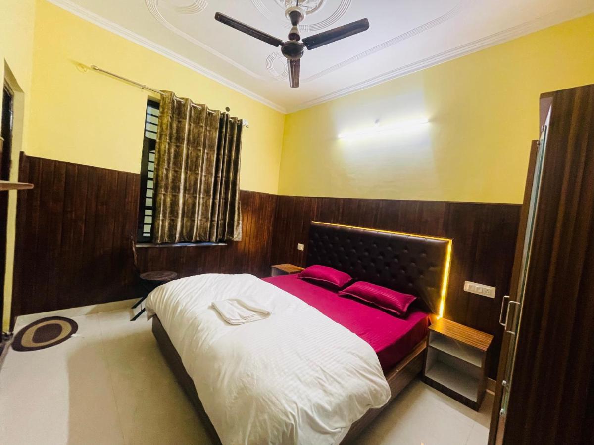 Hotel Manohar Rishikesh Exterior photo