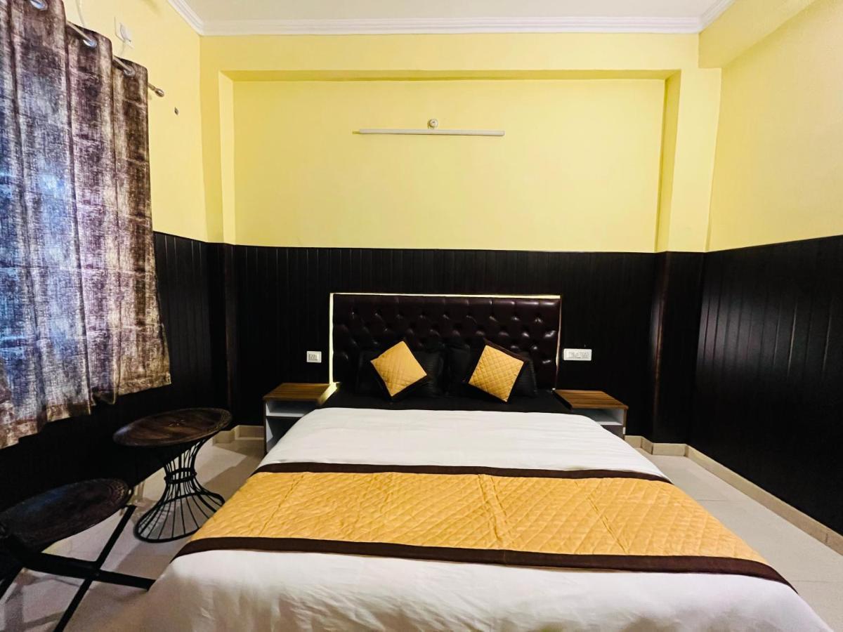 Hotel Manohar Rishikesh Exterior photo
