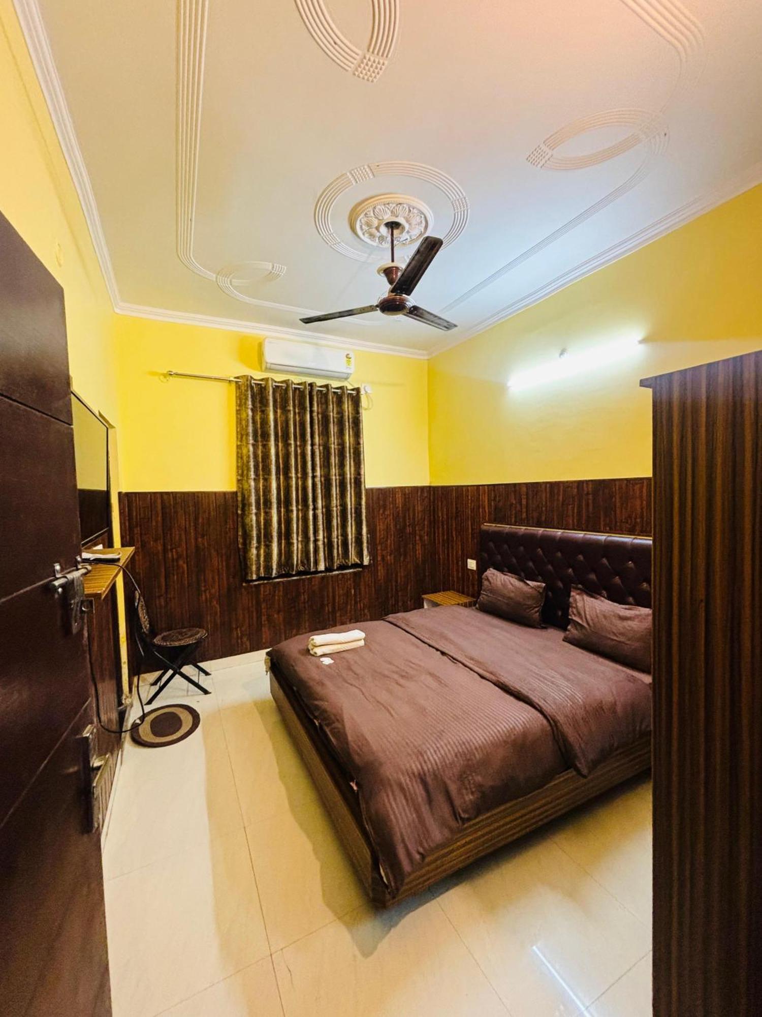 Hotel Manohar Rishikesh Exterior photo